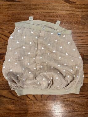 Little Unicorn Nursing Cover Snap/Magnetic Universal Carseat Muslin Cover